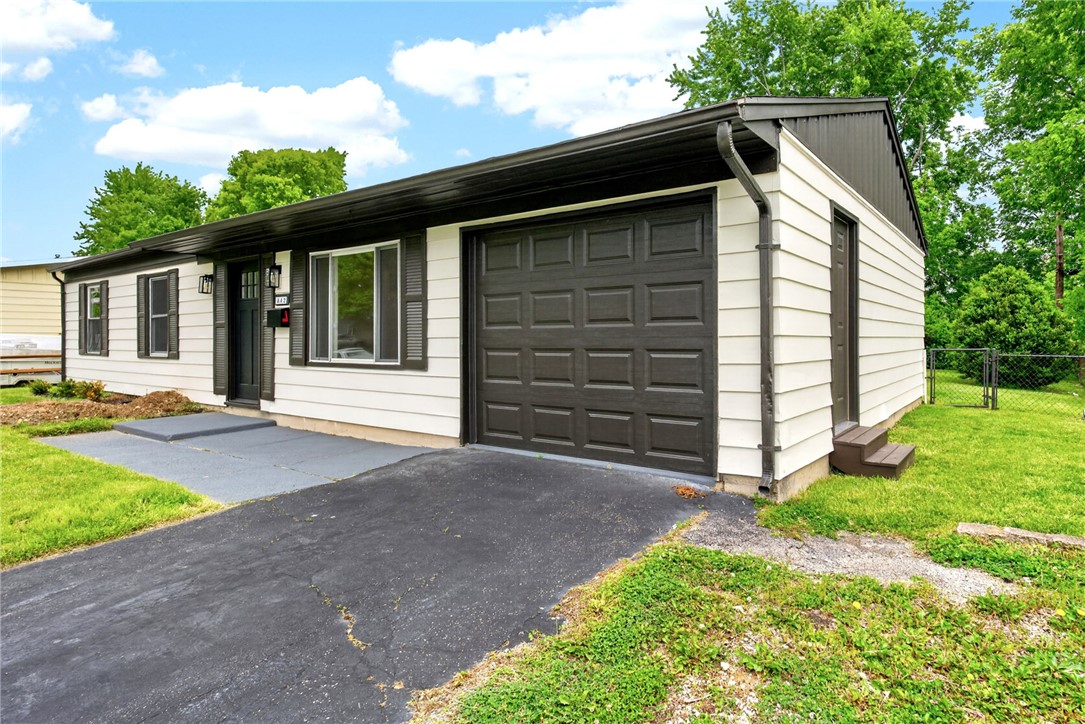 842 Edgewick Road New Carlisle, OH 45344 - Photo 4 of 37