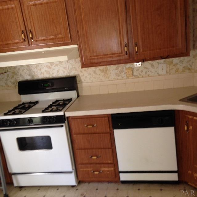 7962 Parker Road Milton, FL 32570 - Photo 6 of 10 Gallery Image 6