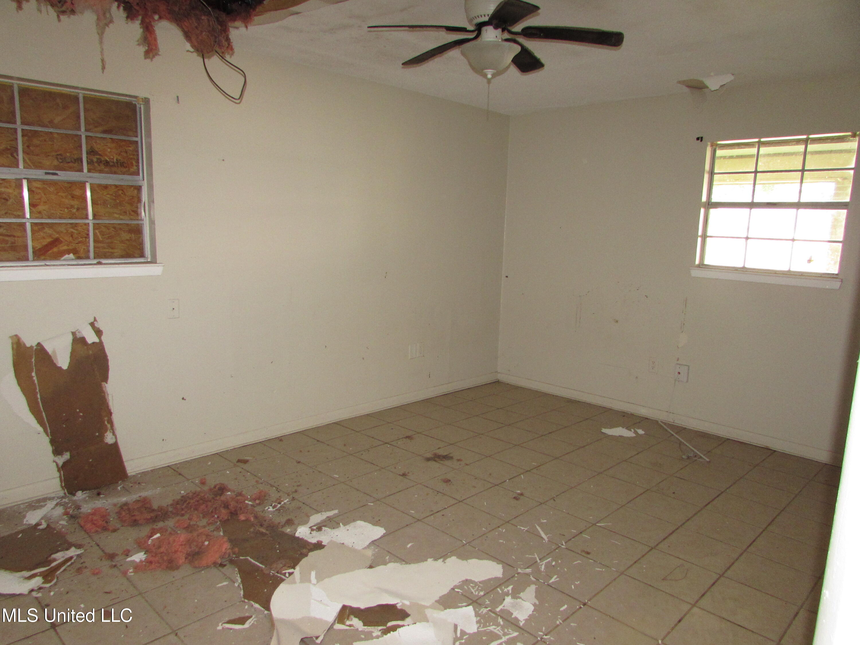 13194 Dedeaux Road Gulfport, MS 39503 - Photo 13 of 23 IMG_1213