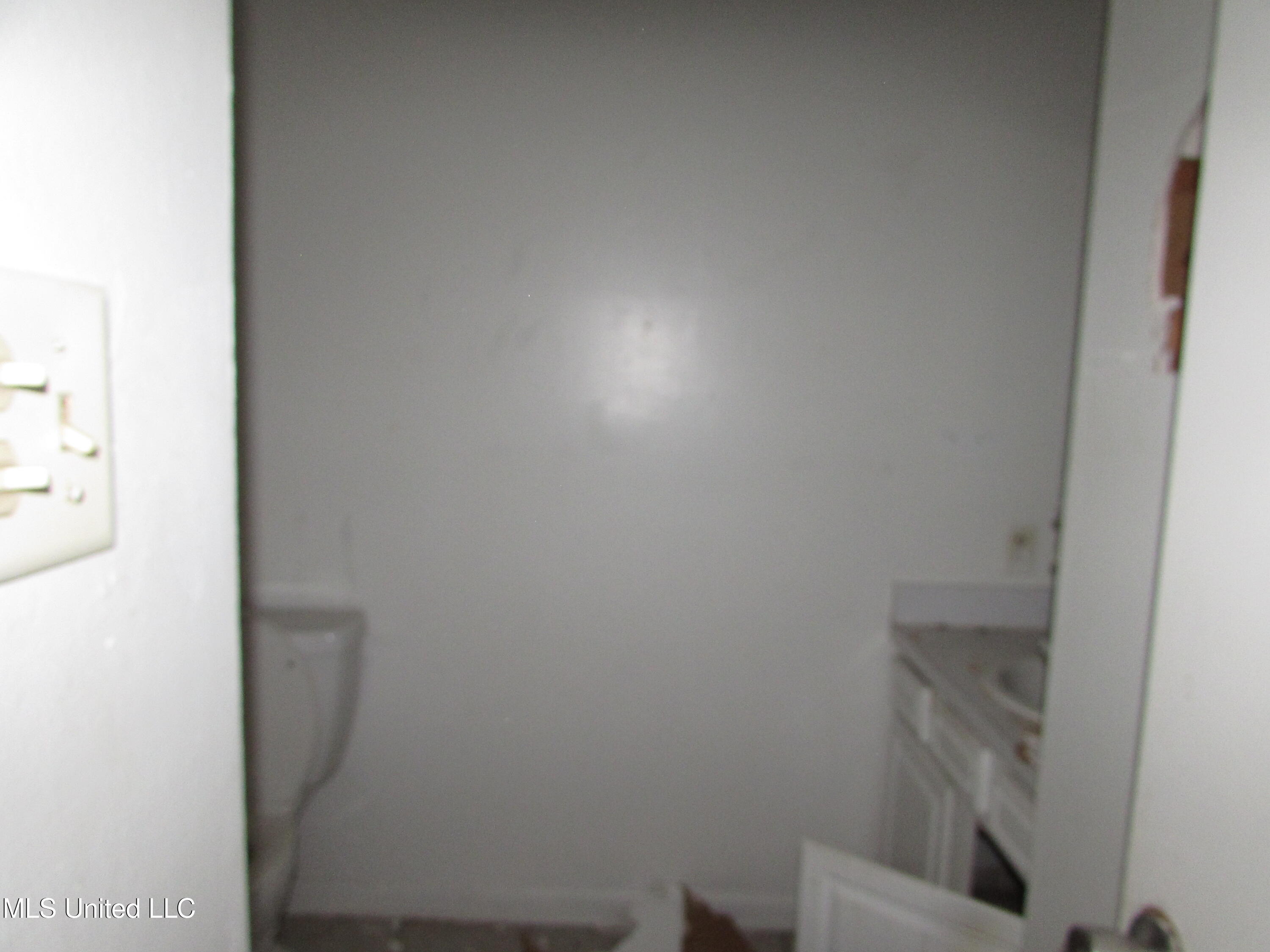 13194 Dedeaux Road Gulfport, MS 39503 - Photo 10 of 23 IMG_1210