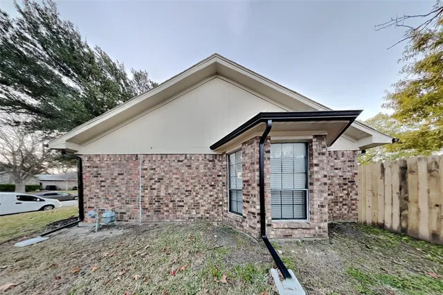 $1,925 | 6607 Bluebonnet Drive, Rowlett, TX 75089