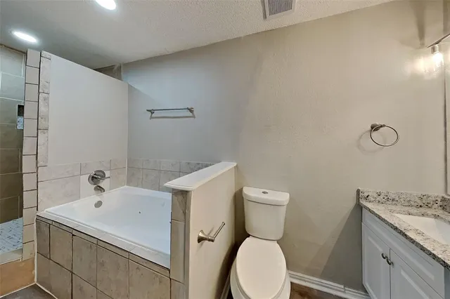 $1,925 | 6607 Bluebonnet Drive, Rowlett, TX 75089