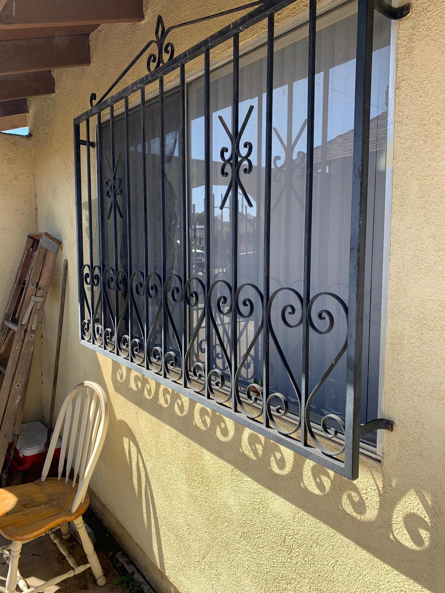 3100 Merced Place Oxnard, CA 93033 - Photo 4 of 49 file2-8