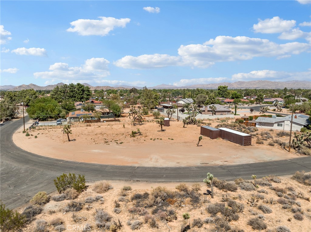 0 Modoc Road Apple Valley, CA 92308 - Photo 4 of 10 a view of a terrace