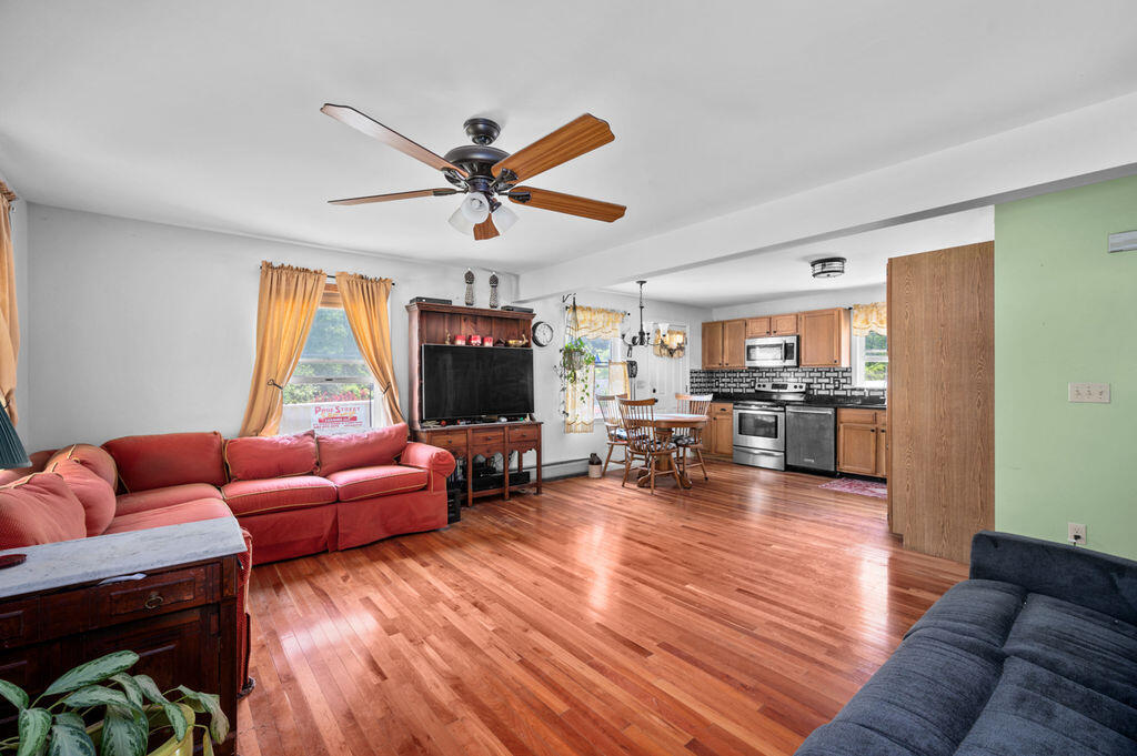 93 Bartlett Road Kittery Point, ME 03905 - Photo 5 of 41 untitled-7