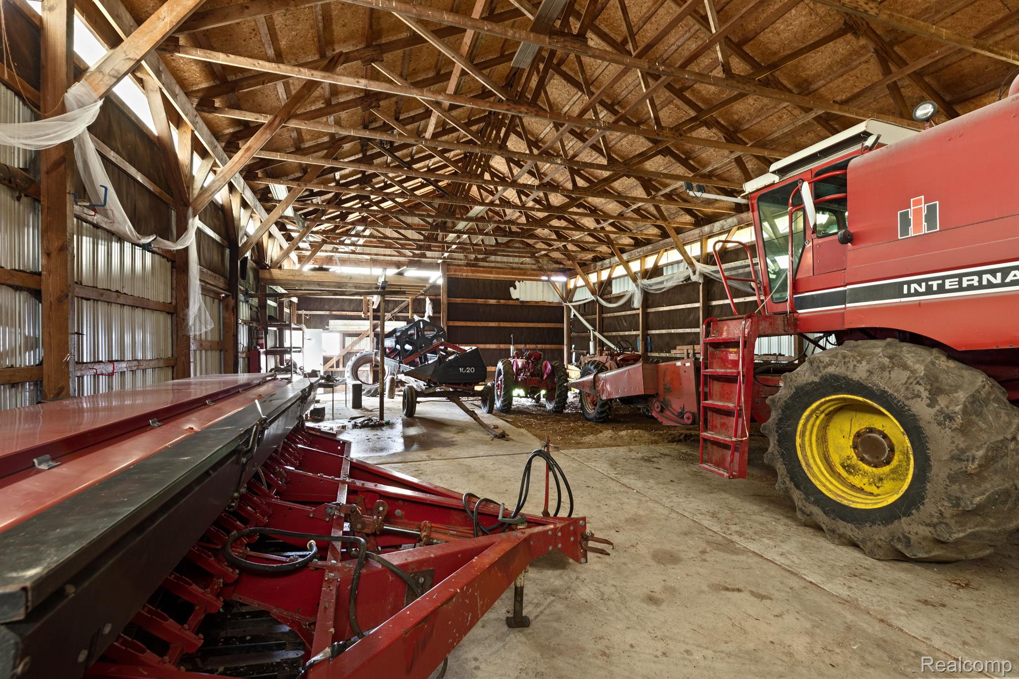 242 West Barnes Road Fostoria, MI 48435 - Photo 7 of 37 Interior Barn 1