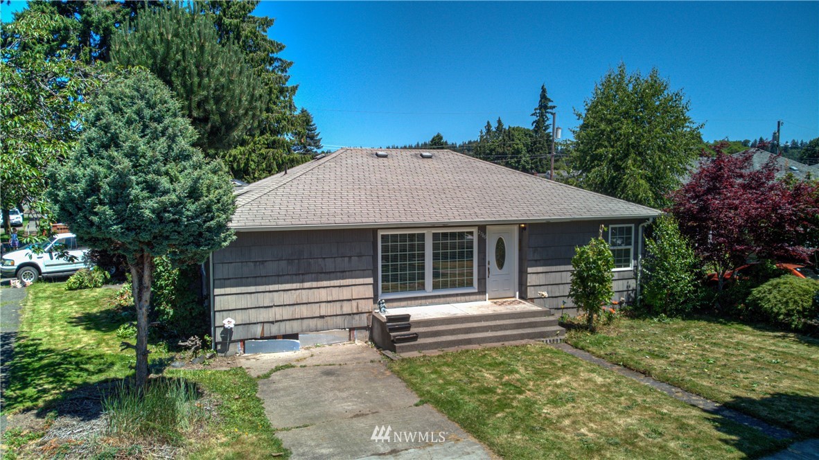 2786 Maple Street Longview, WA 98632 - Photo 3 of 32 Gallery Image 3