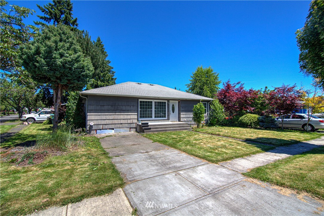 2786 Maple Street Longview, WA 98632 - Photo 5 of 32 Gallery Image 5