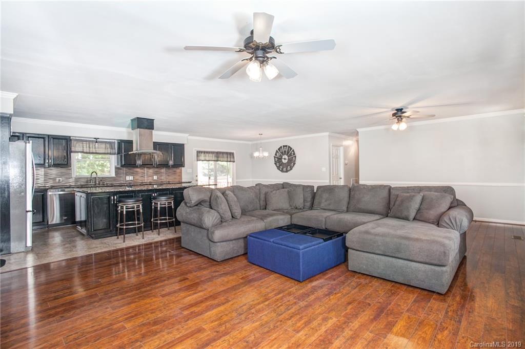 8270 Graham Road Denver, NC 28037 - Photo 4 of 29 Gallery Image 4