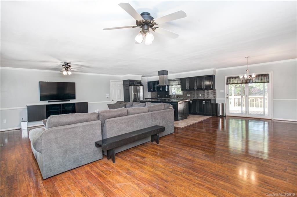 8270 Graham Road Denver, NC 28037 - Photo 5 of 29 Gallery Image 5