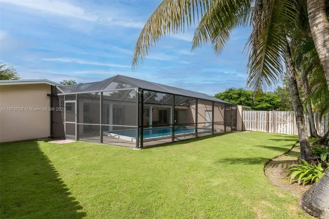 $1,025,000 | 13901 Southwest 78th Place, Palmetto Bay, FL 33158