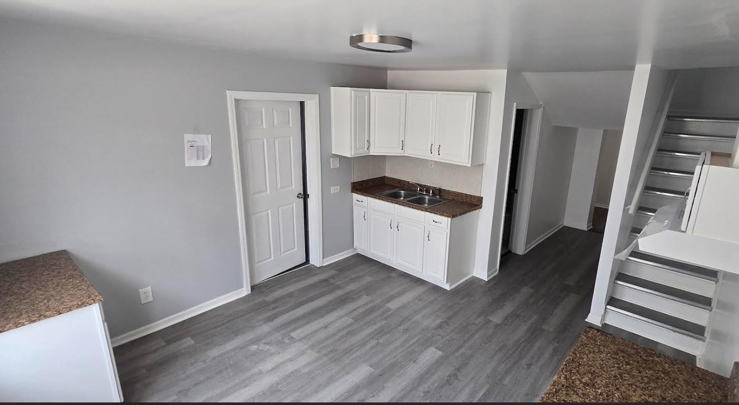 6084 75th Avenue Summit, IL 60501 - Photo 4 of 17