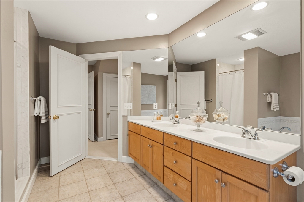 16 Burnham Road Wenham, MA 01984 - Photo 28 of 40 Gallery Image 28