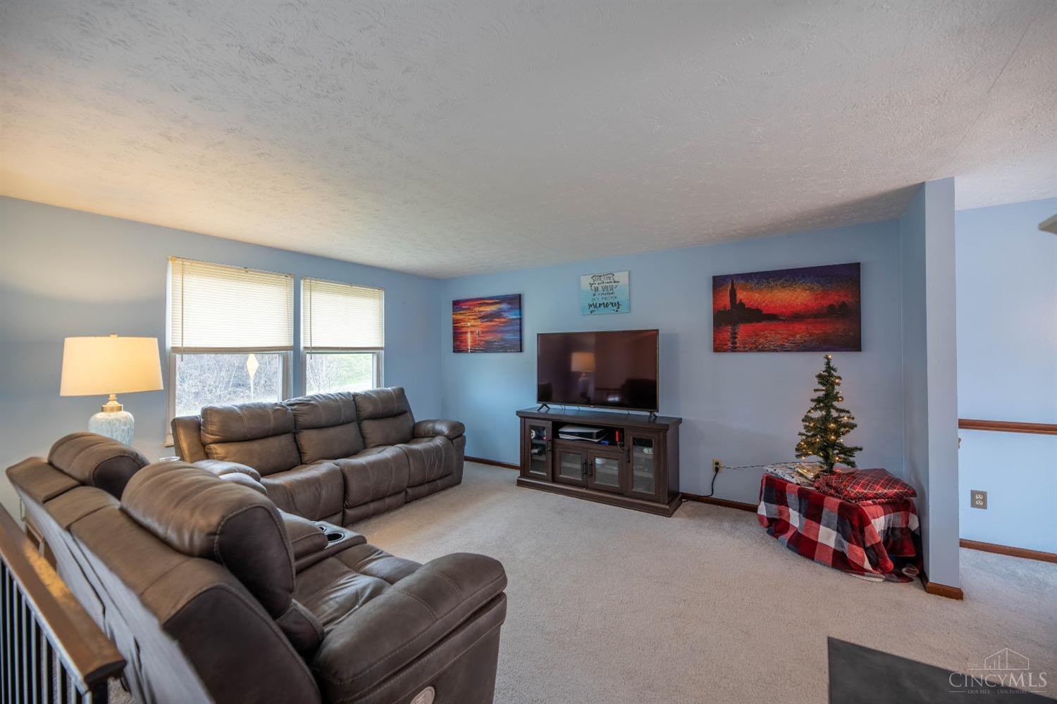 4263 Paul Road Cincinnati, OH 45238 - Photo 3 of 28 Gallery Image 3