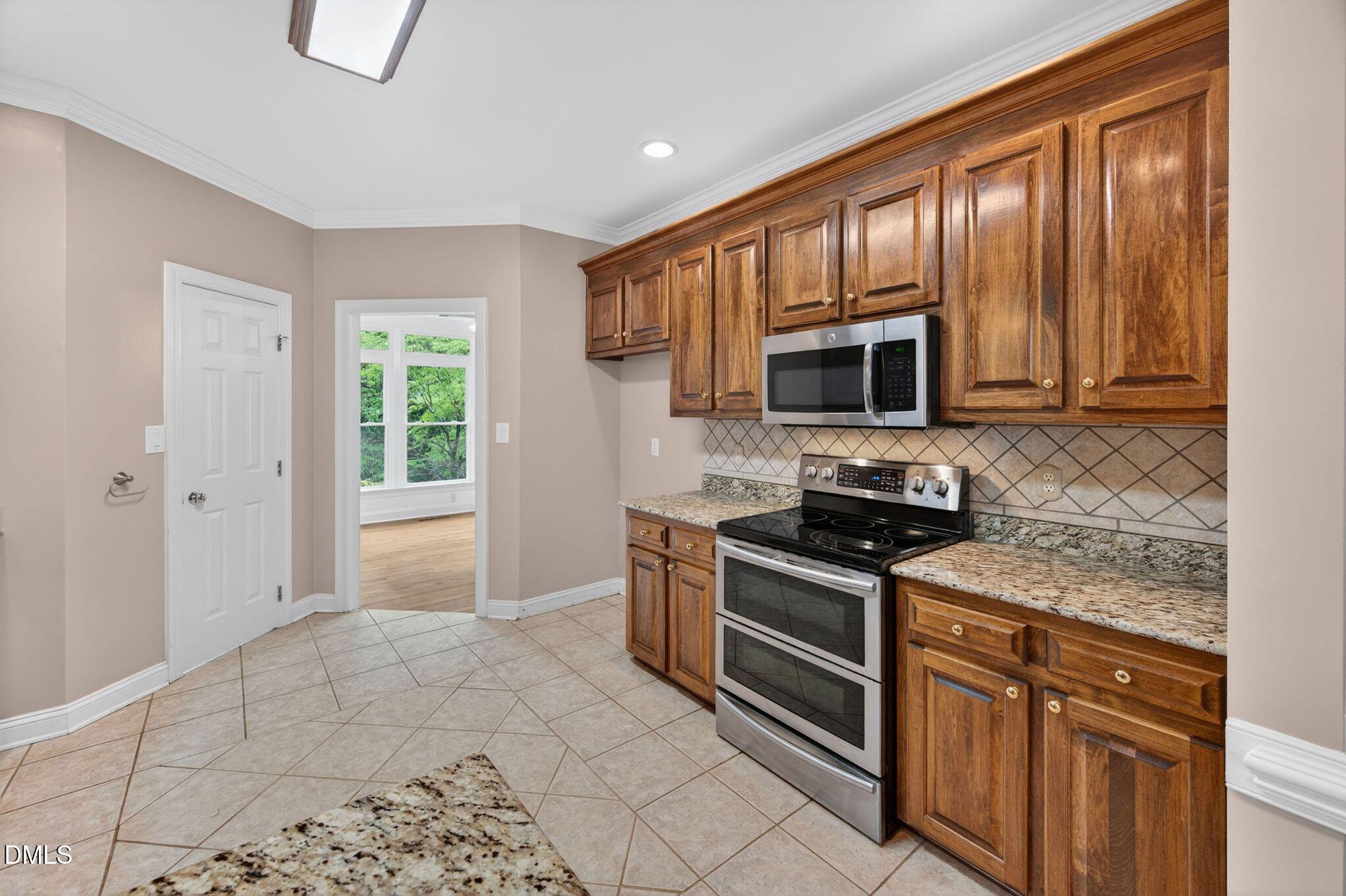 2217 Tomotley Court Raleigh, NC 27606 - Photo 13 of 98