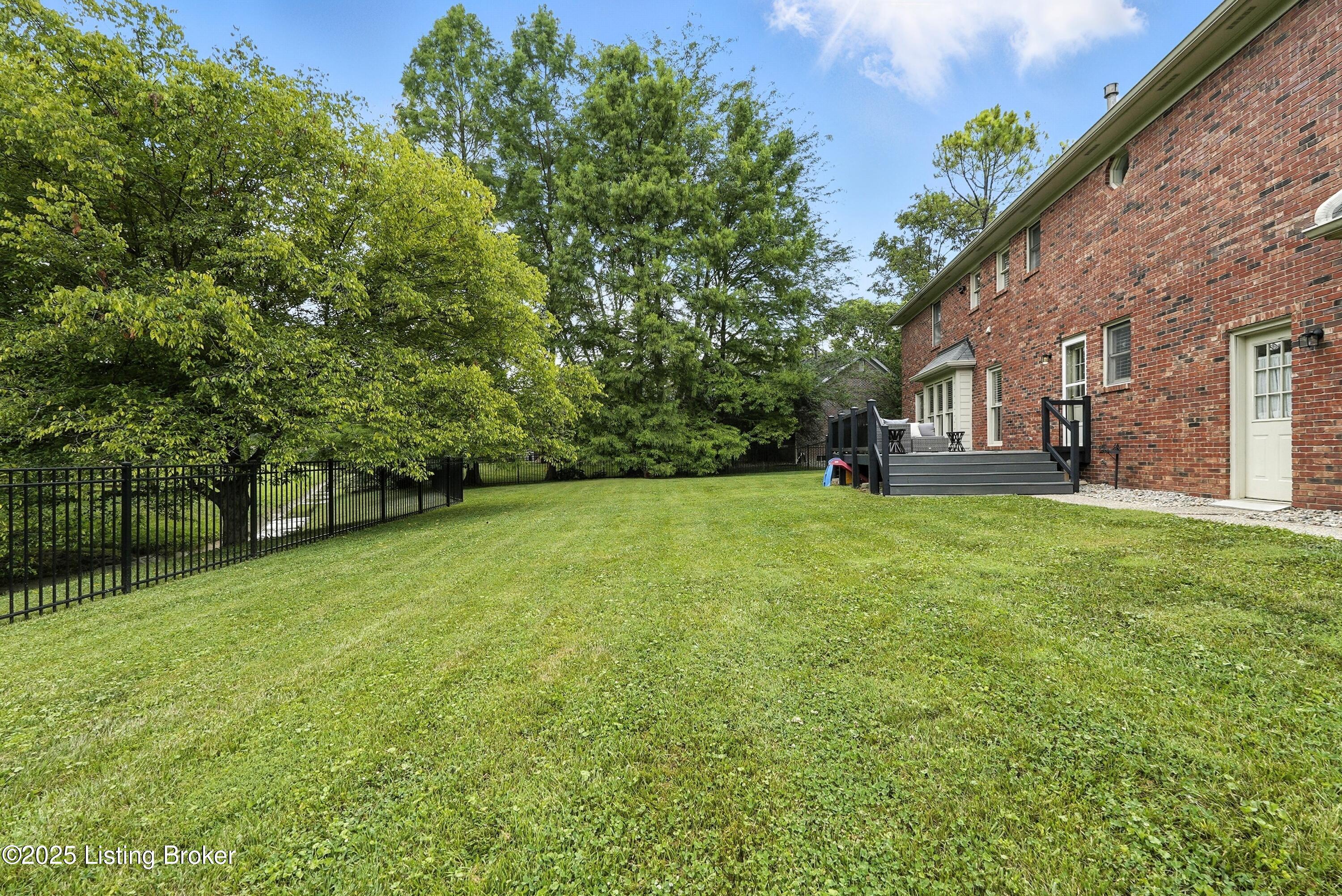 12512 Kirkham Road Louisville, KY 40299 - Photo 57 of 61 12512kirkham_louisvillerealestatemedia_2