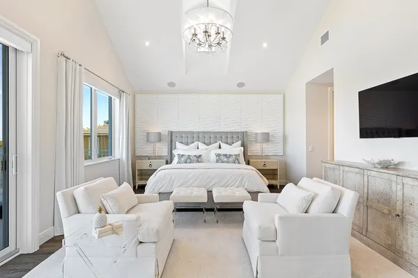 $11,333,000 | 18119 Southeast Federal Highway, Jupiter, FL 33469