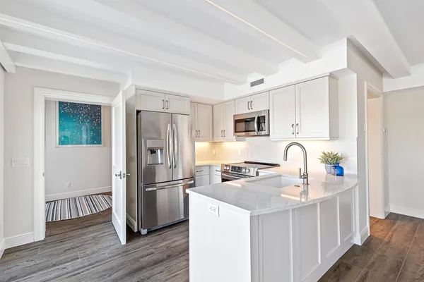 $11,333,000 | 18119 Southeast Federal Highway, Jupiter, FL 33469