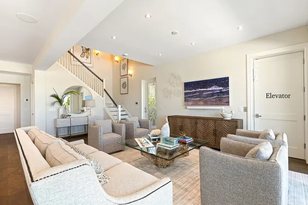 $11,333,000 | 18119 Southeast Federal Highway, Jupiter, FL 33469