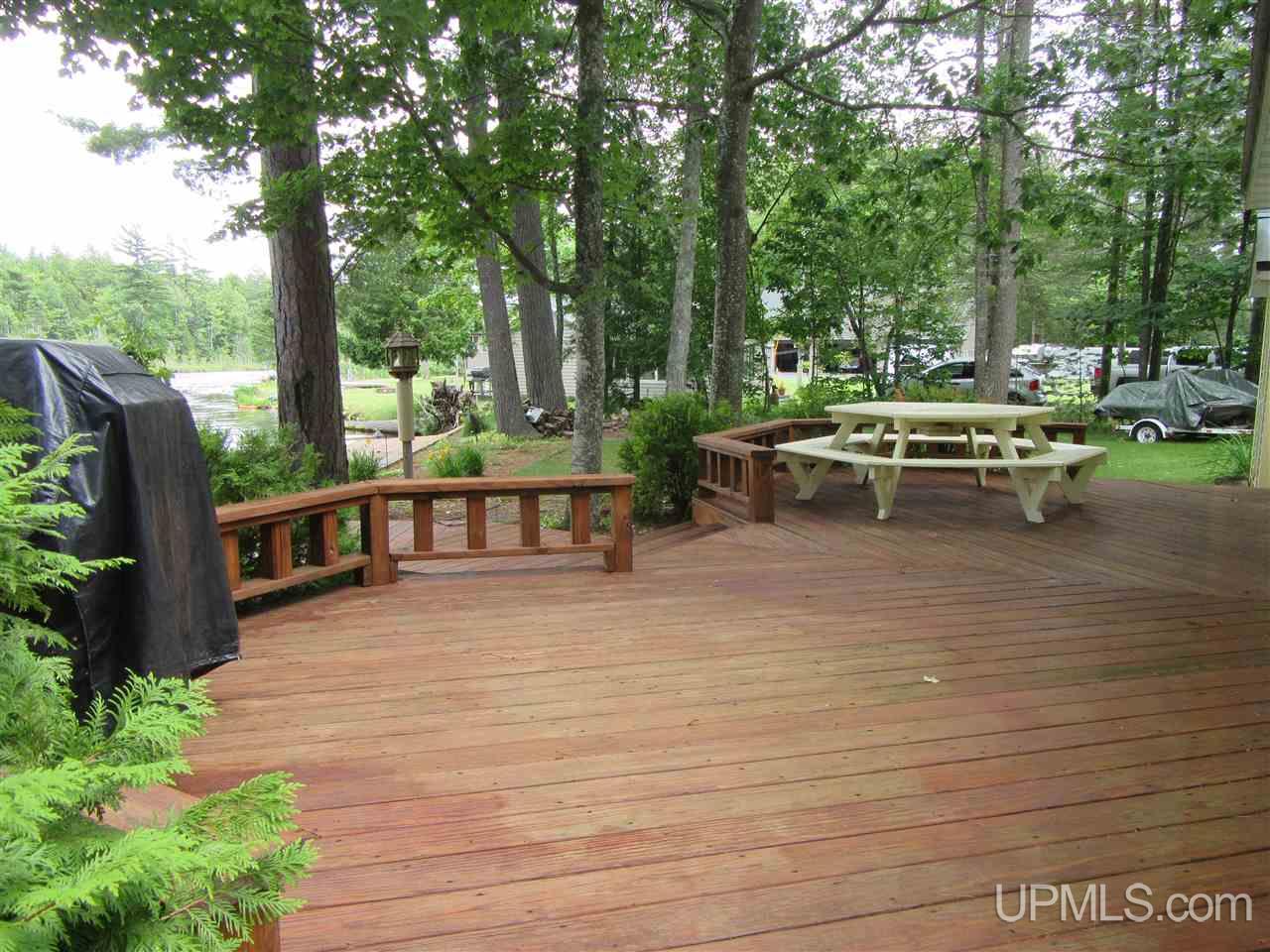 914 North Co Road Manistique, MI 49854 - Photo 4 of 20