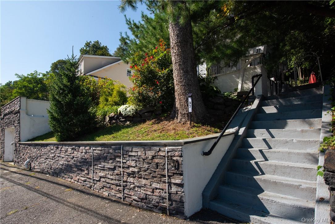 37 South Washington Avenue Hartsdale, NY 10530 - Photo 26 of 34 not sure