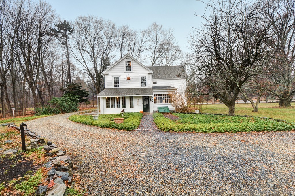 553 Main Street Boxford, MA 01921 - Photo 3 of 29