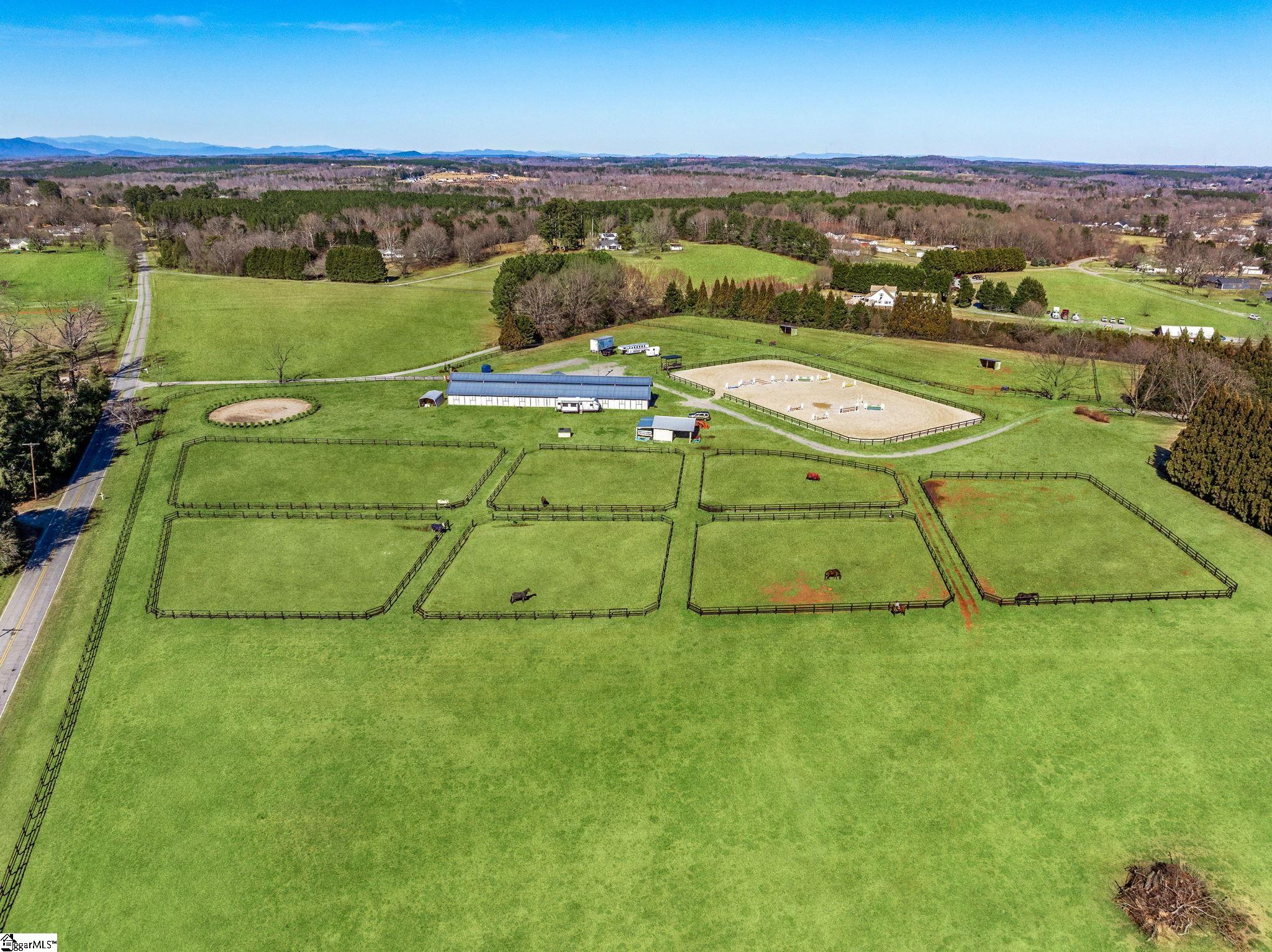 145 Dickson Road Campobello, SC 29322 - Photo 2 of 50