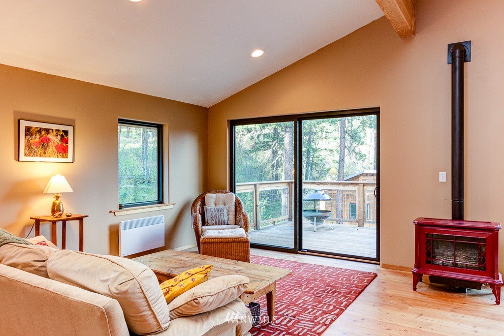 6730 Campbell Road Peshastin, WA 98847 - Photo 3 of 15 Gallery Image 3