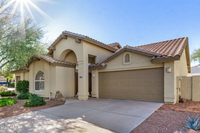 $1,895 | 11126 South San Esteban Drive, Goodyear, AZ 85338