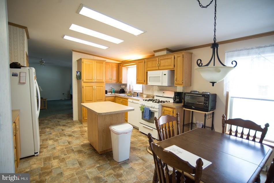 34 Ruth Drive Gordonville, PA 17529 - Photo 7 of 27 Gallery Image 7