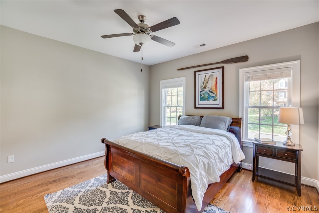 556 Raleigh Manor Road Henrico, VA 23229 - Photo 26 of 41 Bedroom #3 with walk-in closet and en-suite bath