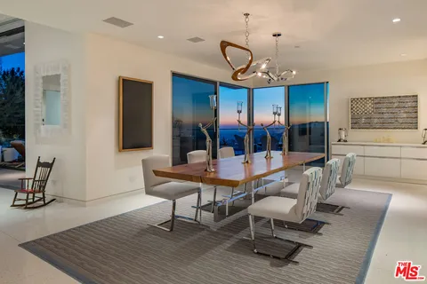 $13,500,000 | 1645 Carla Ridge, Beverly Hills, CA 90210