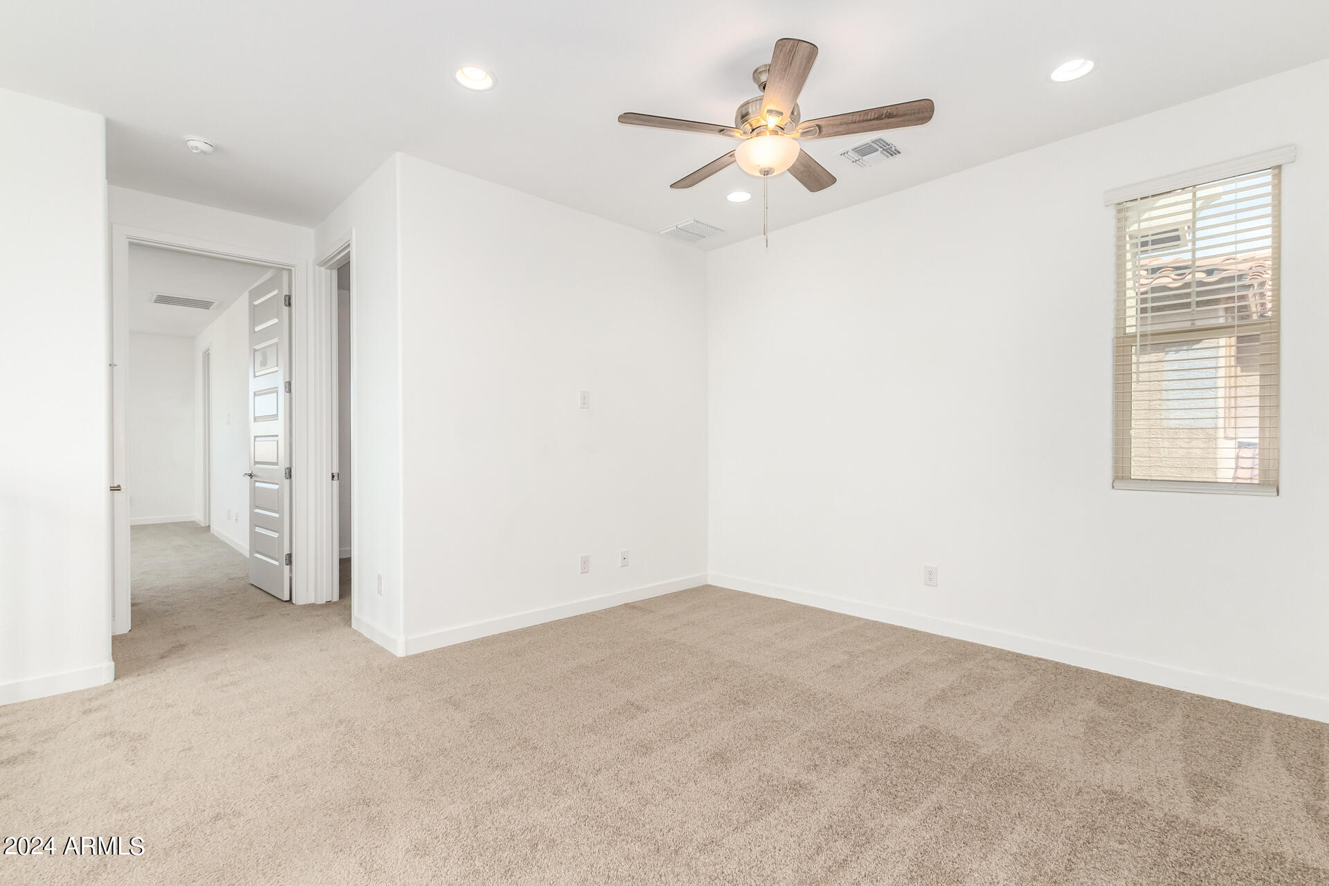 9120 West Roma Avenue Phoenix, AZ 85037 - Photo 26 of 53 0026-26 - Roma