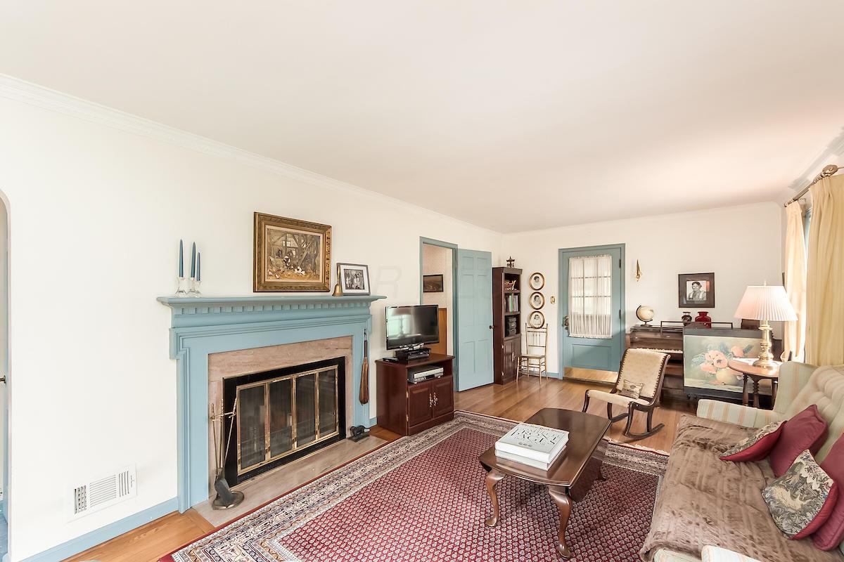 337 North Cassingham Road Bexley, OH 43209 - Photo 5 of 41 Gallery Image 5