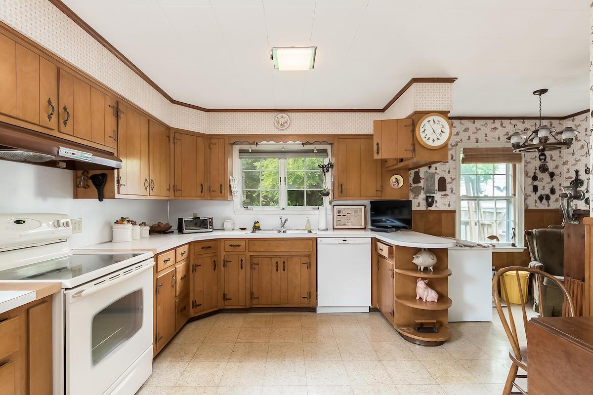 337 North Cassingham Road Bexley, OH 43209 - Photo 10 of 41 Gallery Image 10