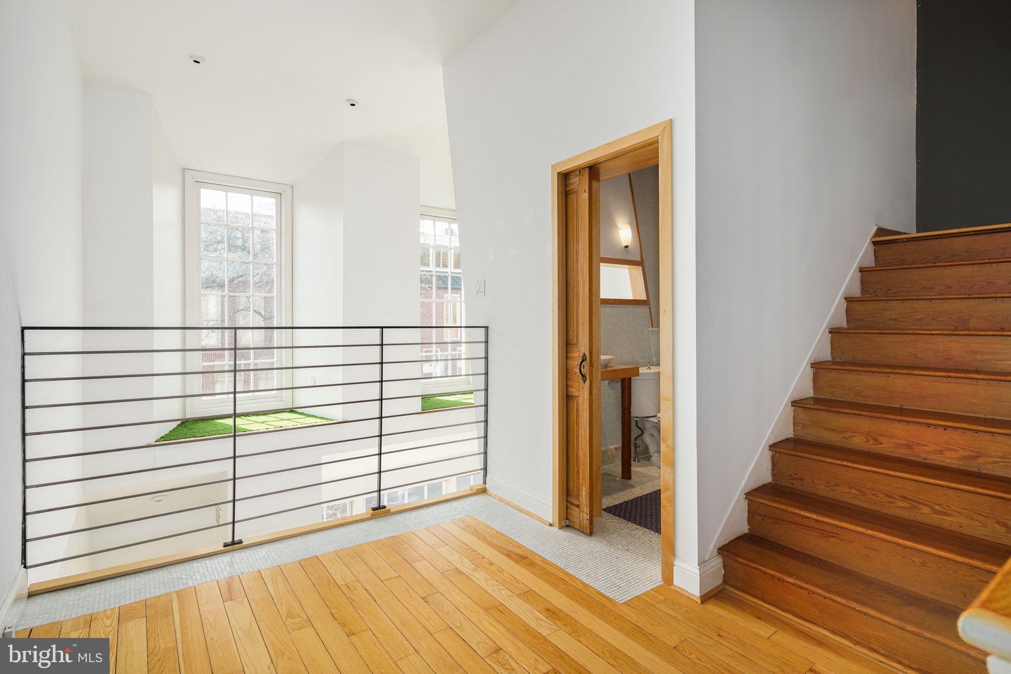 503 Pine Street Philadelphia, PA 19106 - Photo 15 of 33