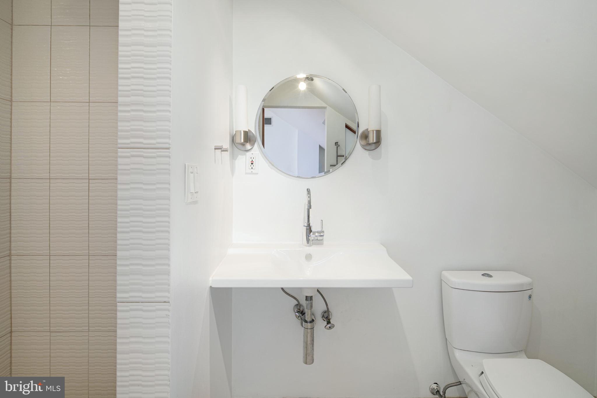 503 Pine Street Philadelphia, PA 19106 - Photo 32 of 33