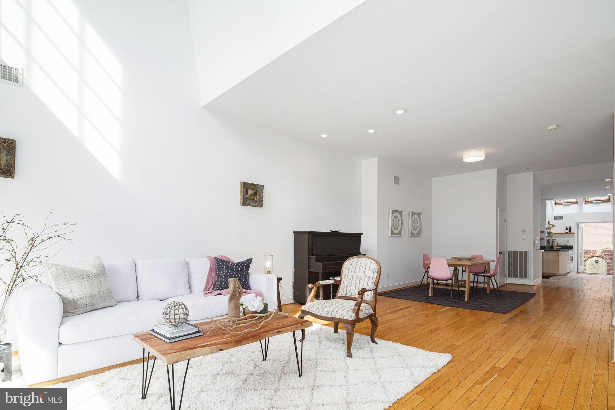 503 Pine Street Philadelphia, PA 19106 - Photo 4 of 33