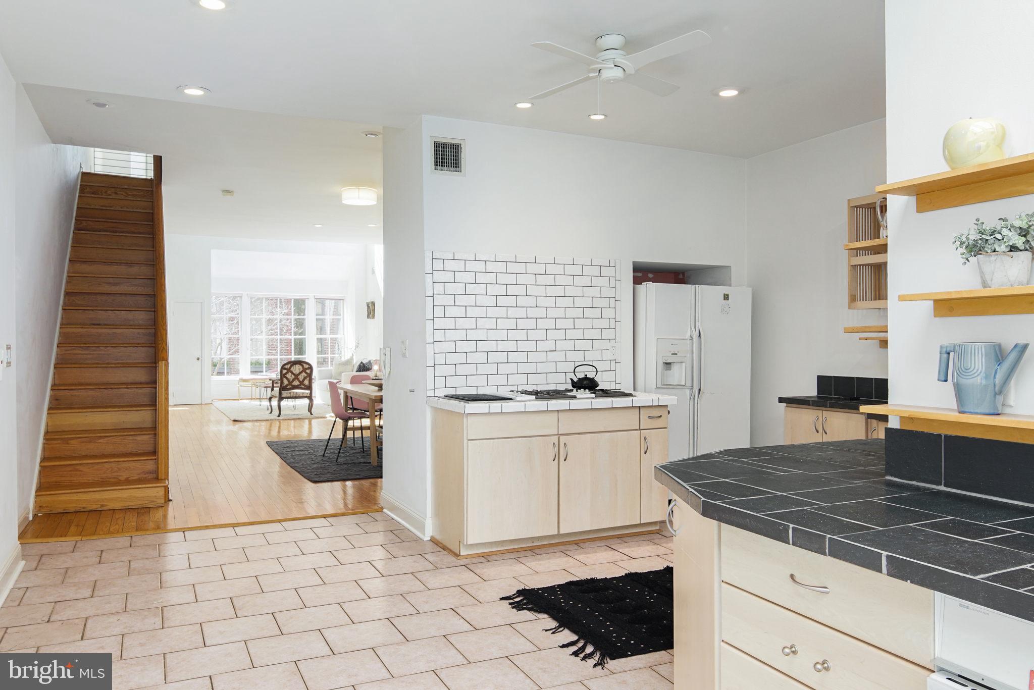 503 Pine Street Philadelphia, PA 19106 - Photo 10 of 33