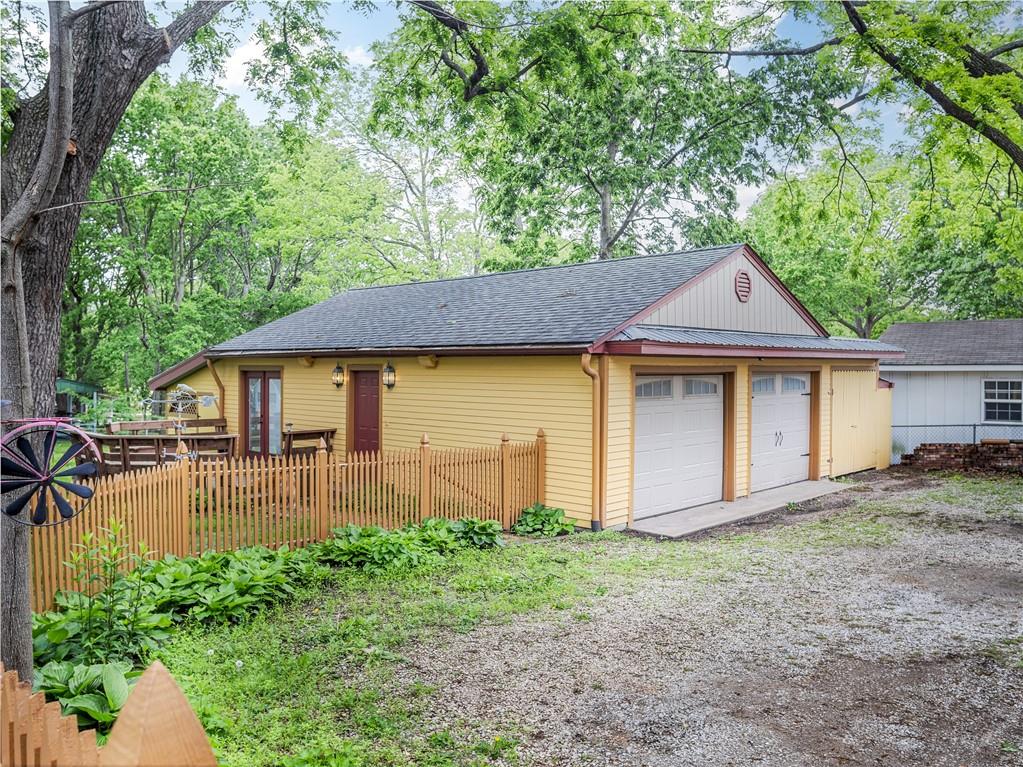 1704 Southwest Walnut Street Blue Springs, MO 64015 - Photo 34 of 57