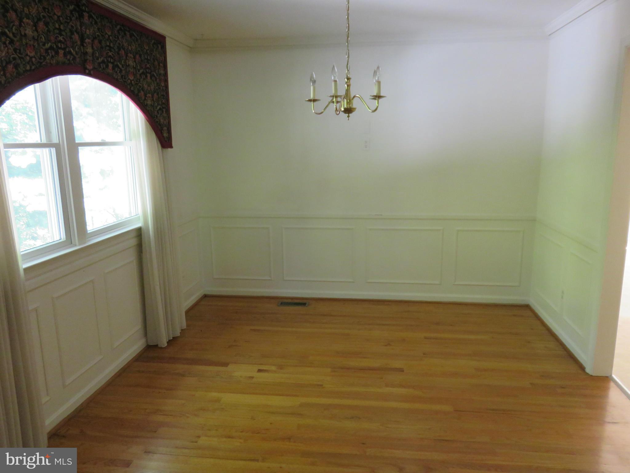 4404 Old Farm Road Baldwin, MD 21013 - Photo 7 of 30 Dining Room
