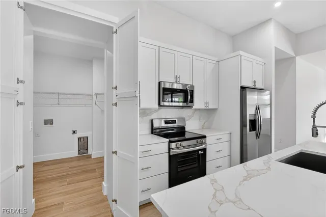 $589,000 | 305 Northwest 15th Place, Cape Coral, FL 33993