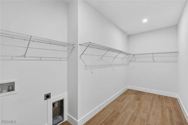 $589,000 | 305 Northwest 15th Place, Cape Coral, FL 33993