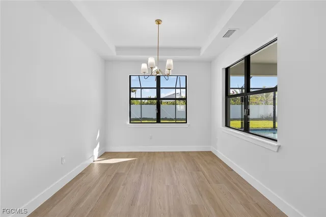 $589,000 | 305 Northwest 15th Place, Cape Coral, FL 33993