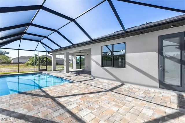 $589,000 | 305 Northwest 15th Place, Cape Coral, FL 33993