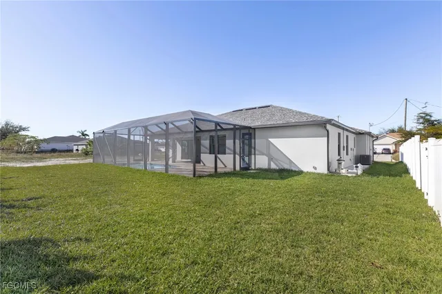 $589,000 | 305 Northwest 15th Place, Cape Coral, FL 33993