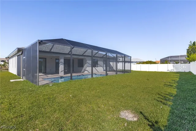 $589,000 | 305 Northwest 15th Place, Cape Coral, FL 33993