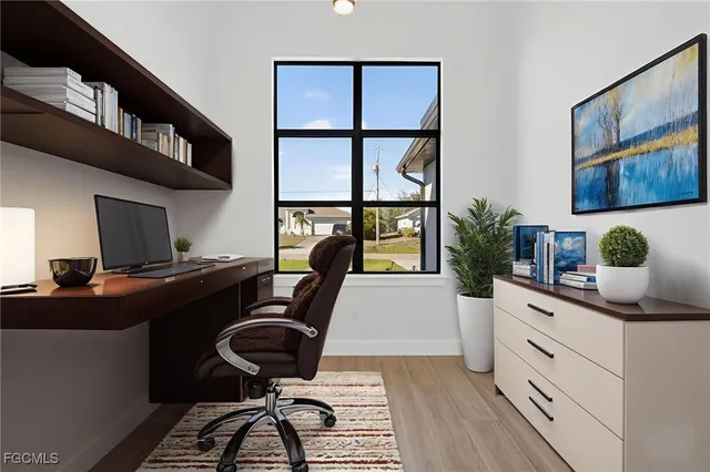 $589,000 | 305 Northwest 15th Place, Cape Coral, FL 33993