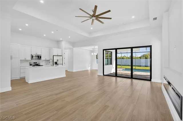 $589,000 | 305 Northwest 15th Place, Cape Coral, FL 33993