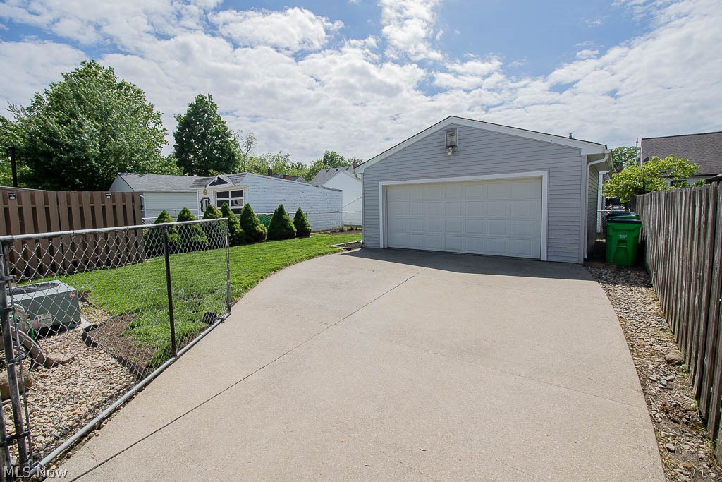 1644 Douglas Road Wickliffe, OH 44092 - Photo 17 of 18 Gallery Image 17